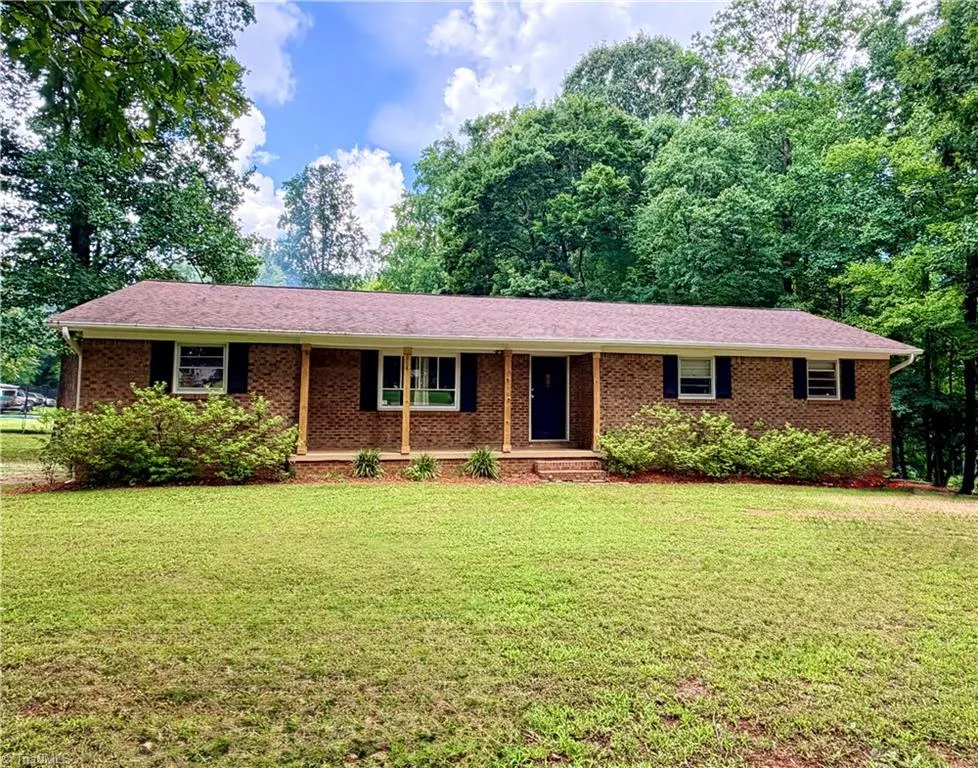 11564 NC Highway 150 Linwood, NC 27299