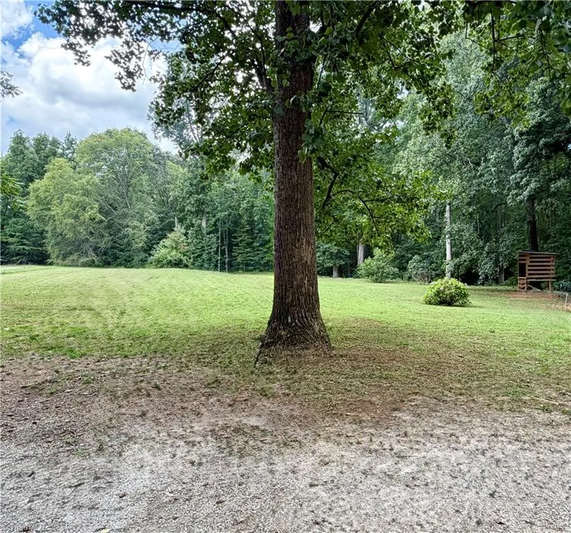 11564 NC Highway 150 Linwood, NC 27299