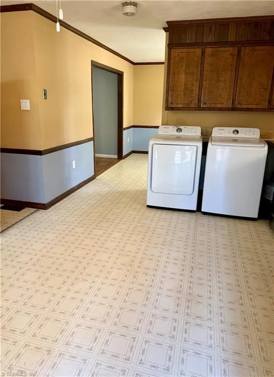 11564 NC Highway 150 Linwood, NC 27299