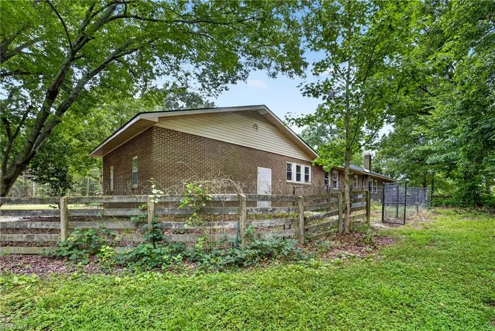 1400 Clyde Underwood Road Siler City, NC 27344