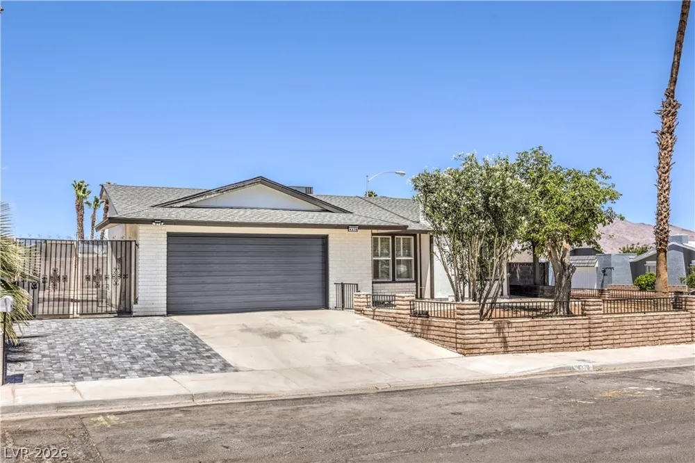 4370 Lariat Drive Las Vegas, NV 89121