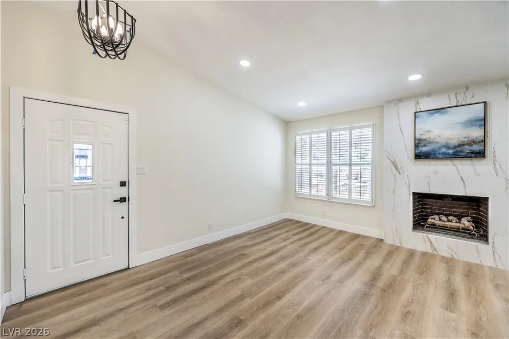 4370 Lariat Drive Las Vegas, NV 89121