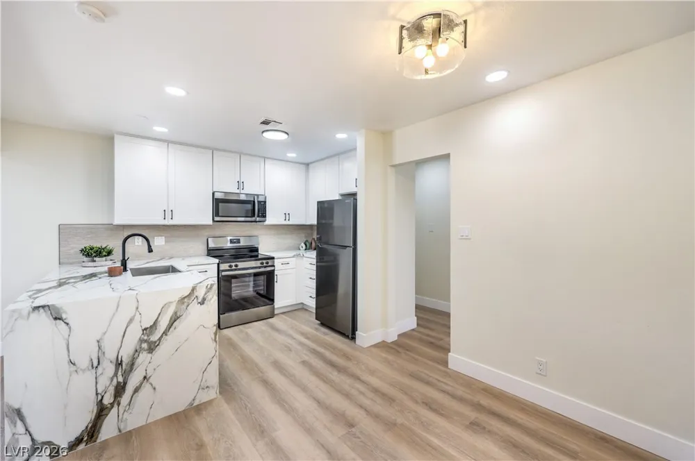 4370 Lariat Drive Las Vegas, NV 89121