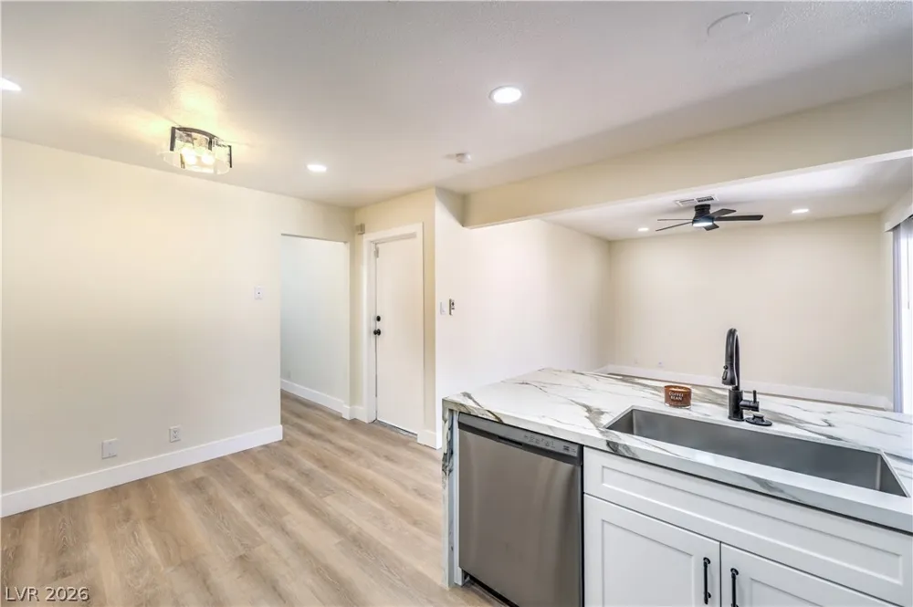 4370 Lariat Drive Las Vegas, NV 89121