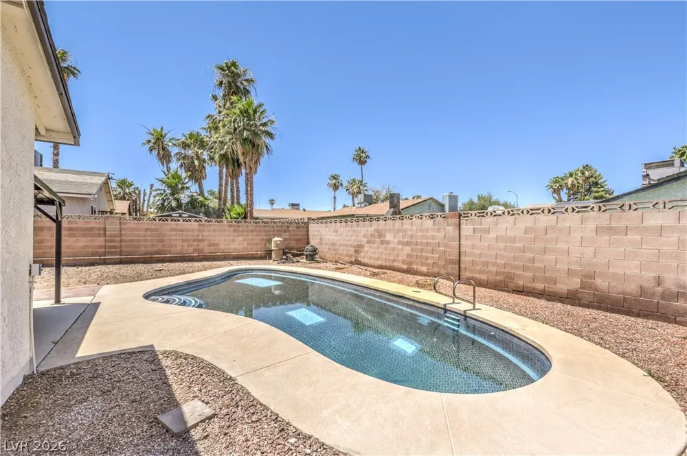 4370 Lariat Drive Las Vegas, NV 89121