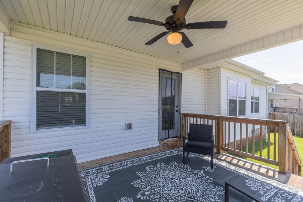 1368 Harmon Ln Clarksville, TN 37042