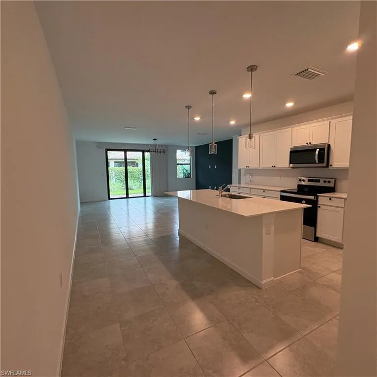 1545 Lake Jessup Circle Cape Coral, FL 33909