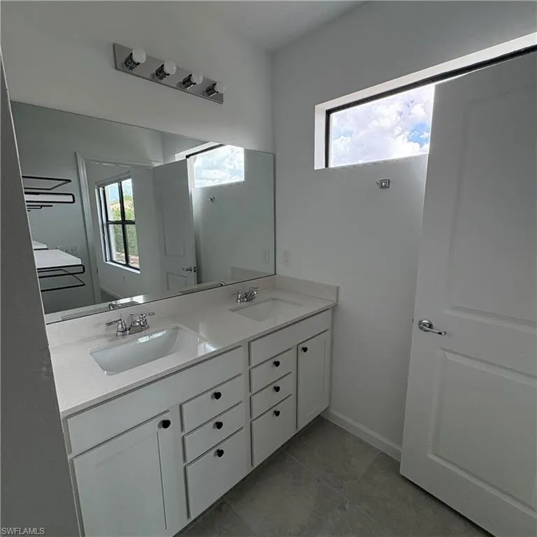 1545 Lake Jessup Circle Cape Coral, FL 33909
