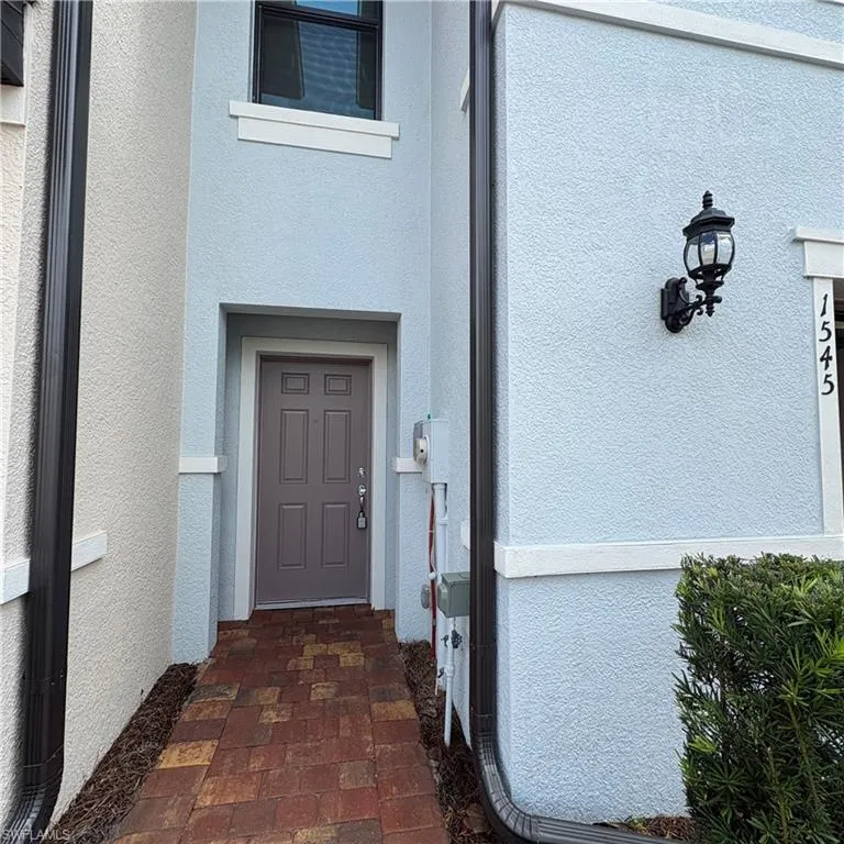 1545 Lake Jessup Circle Cape Coral, FL 33909