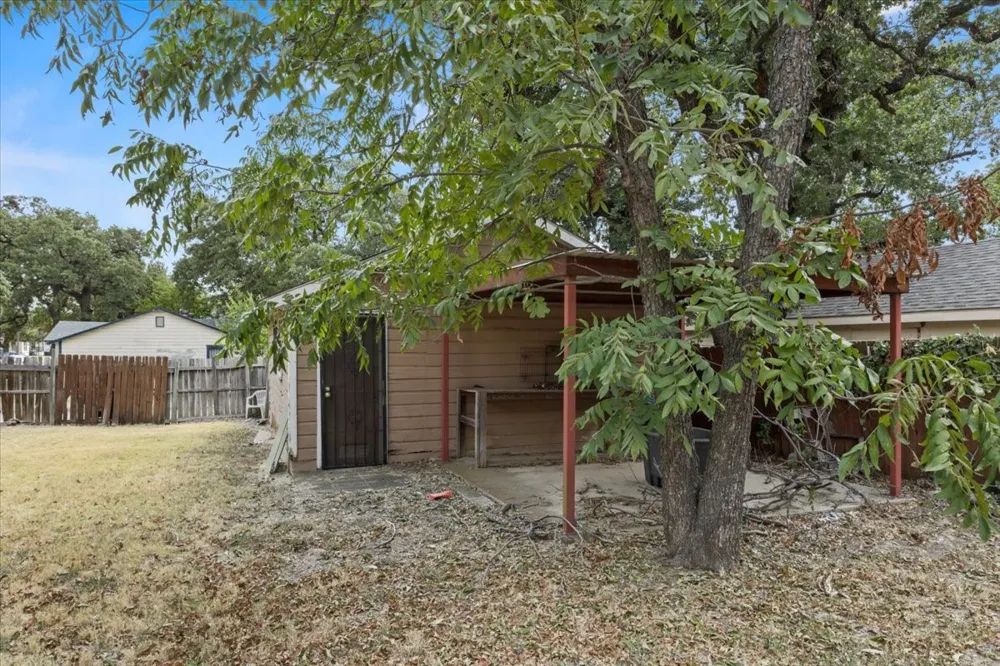 2640 Pioneer Street Fort Worth, TX 76119