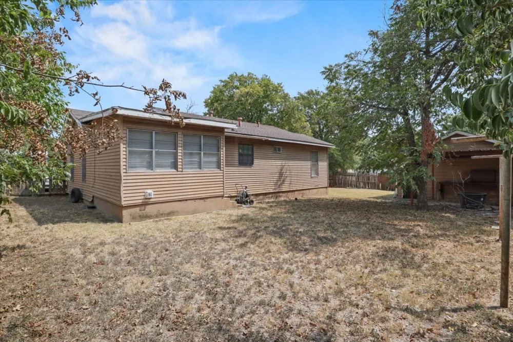 2640 Pioneer Street Fort Worth, TX 76119