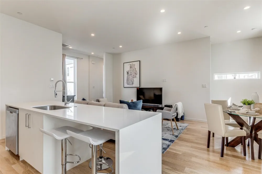 1514 Washington #105 Dallas, TX 75204