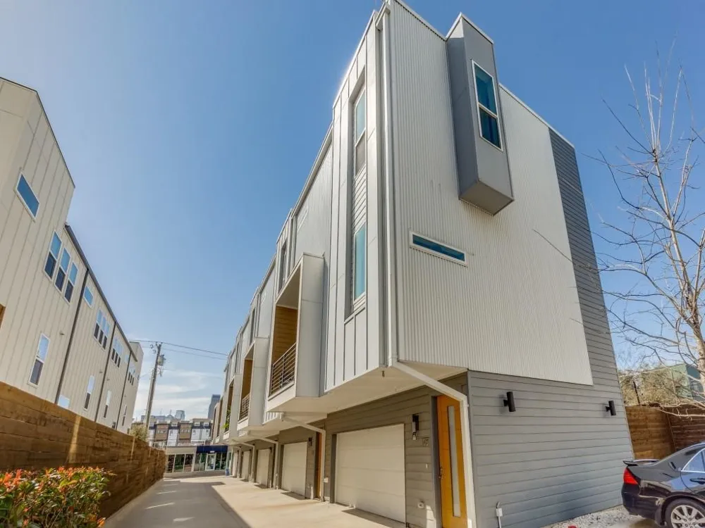 1514 Washington #105 Dallas, TX 75204