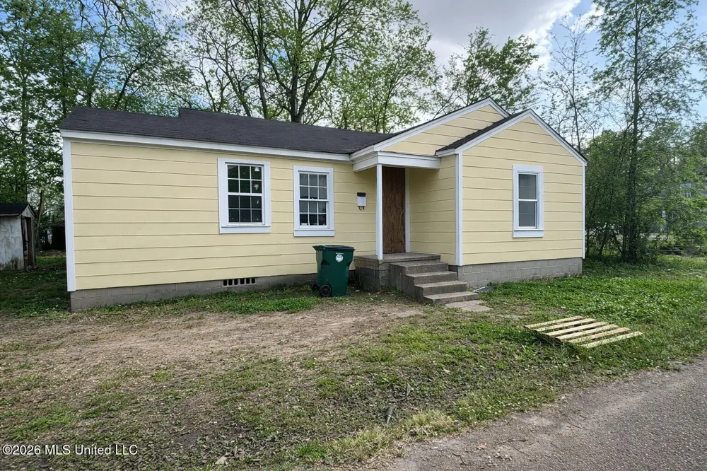 207 Martin Street Greenwood, MS 38930
