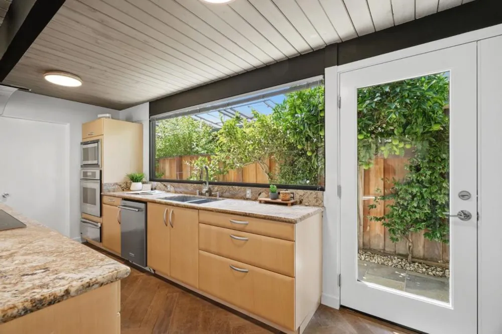 387 Vasquez Avenue Sunnyvale, CA 94086