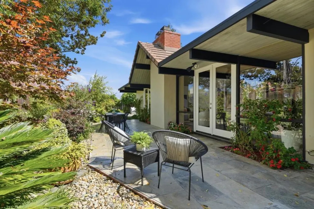 387 Vasquez Avenue Sunnyvale, CA 94086