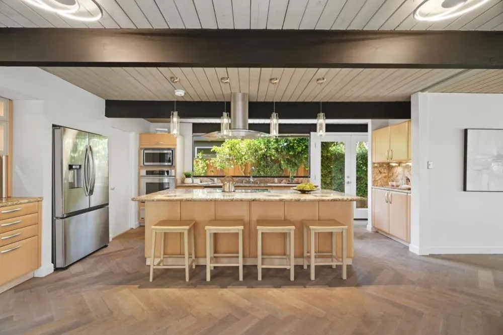 387 Vasquez Avenue Sunnyvale, CA 94086