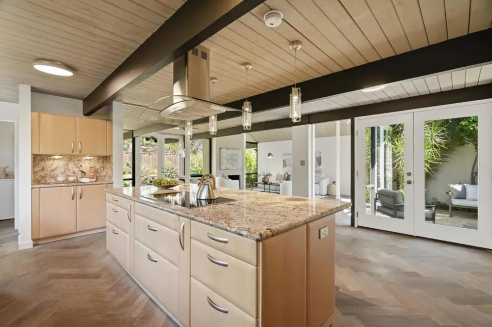 387 Vasquez Avenue Sunnyvale, CA 94086