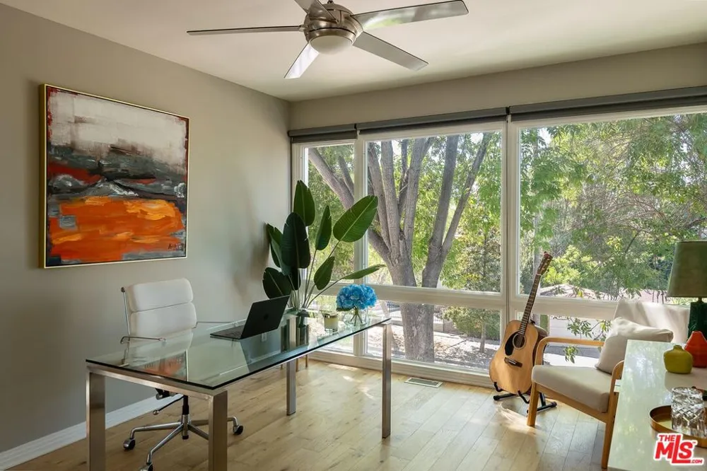 14018 Valley Vista Boulevard Sherman Oaks, CA 91423
