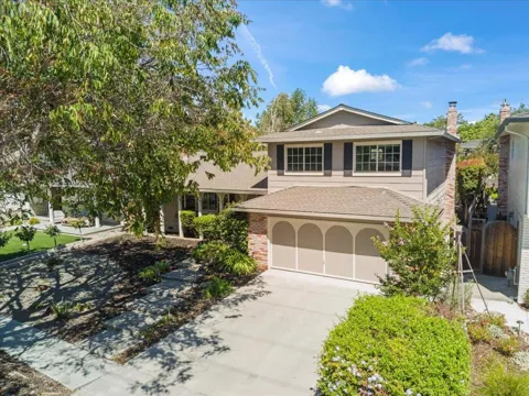 2390 Harris Court