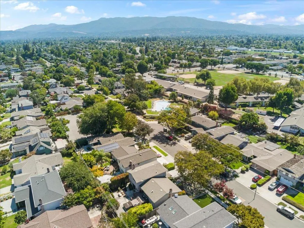 2390 Harris Court San Jose, CA 95124