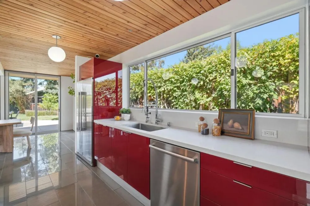 1109 Lorne Way Sunnyvale, CA 94087
