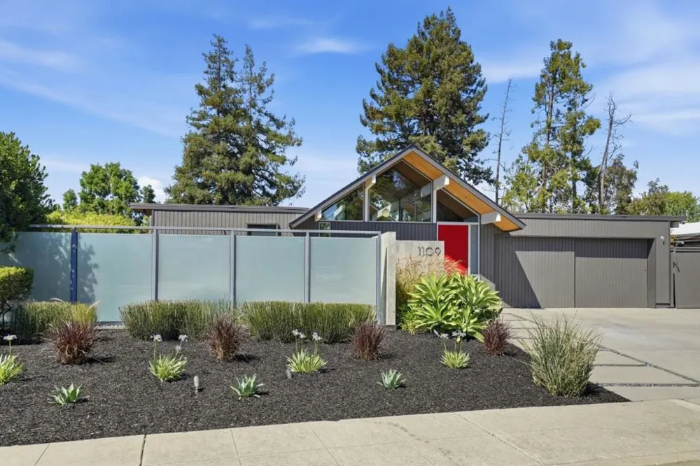 1109 Lorne Way Sunnyvale, CA 94087