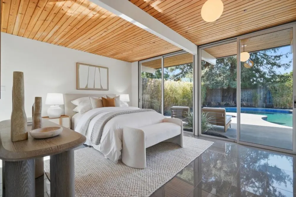 1109 Lorne Way Sunnyvale, CA 94087