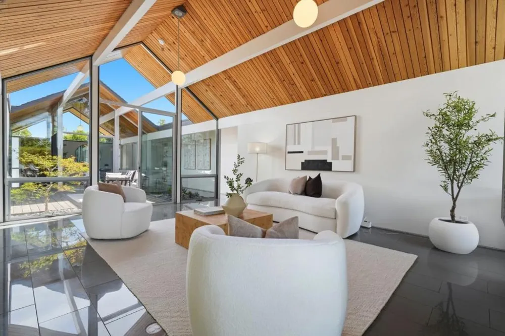 1109 Lorne Way Sunnyvale, CA 94087