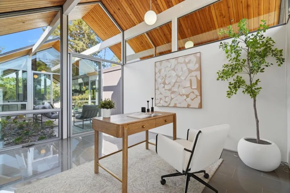 1109 Lorne Way Sunnyvale, CA 94087