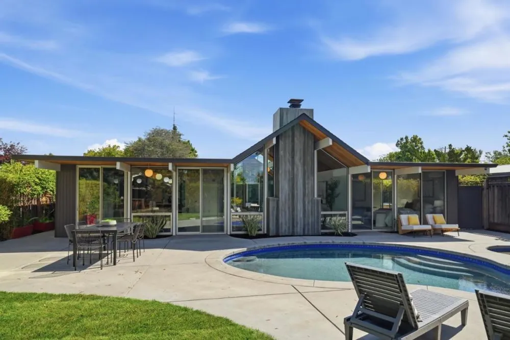 1109 Lorne Way Sunnyvale, CA 94087