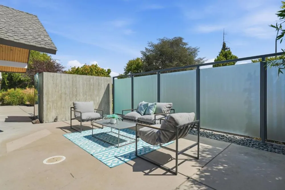 1109 Lorne Way Sunnyvale, CA 94087