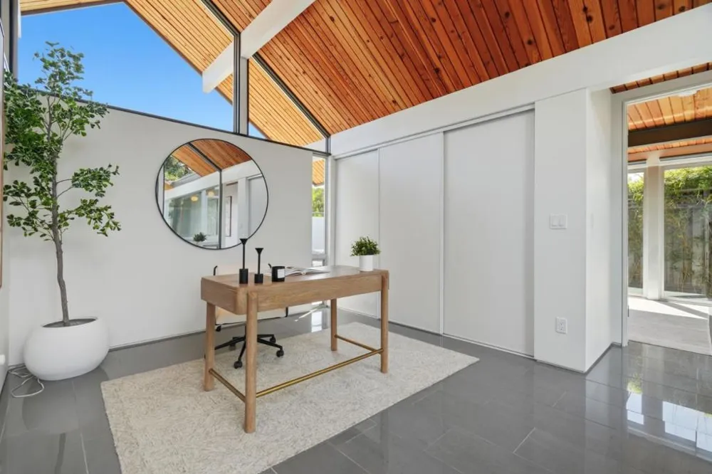 1109 Lorne Way Sunnyvale, CA 94087