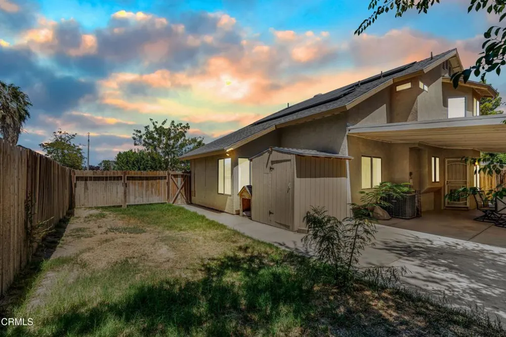 812 W Ave H-5 Lancaster, CA 93534