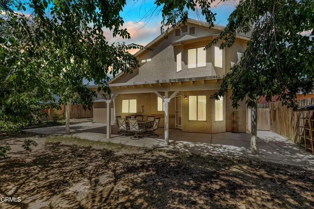 812 W Ave H-5 Lancaster, CA 93534