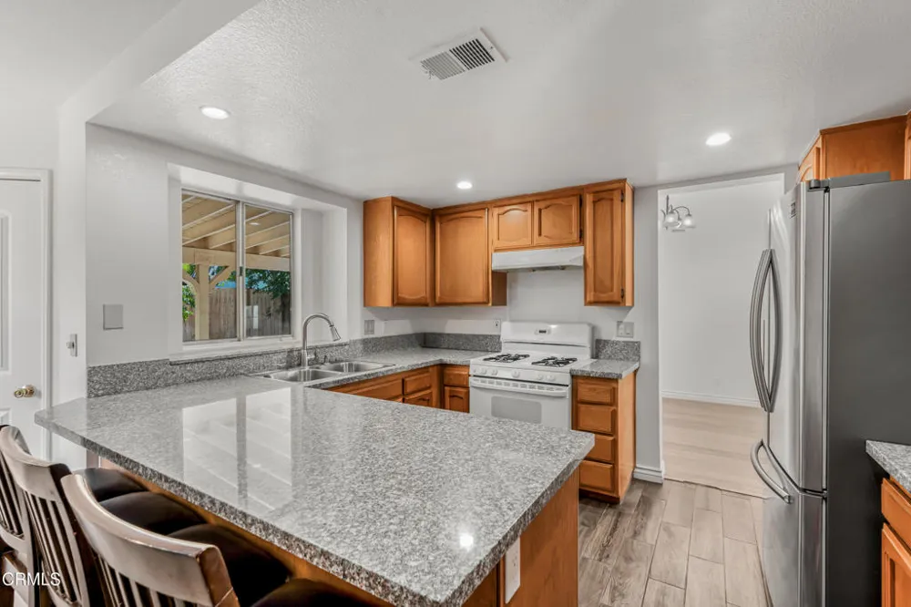 812 W Ave H-5 Lancaster, CA 93534