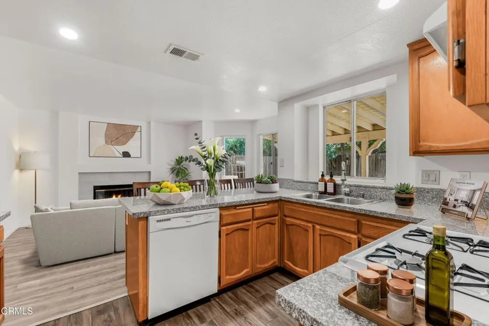 812 W Ave H-5 Lancaster, CA 93534