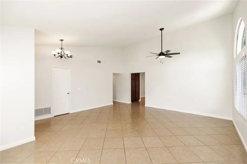 39776 Castile Avenue Murrieta, CA 92562