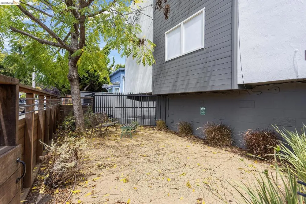 2425 Grant St Berkeley, CA 94703