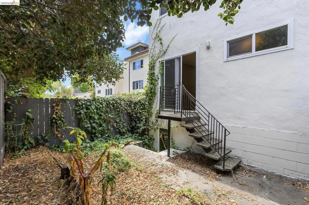 2425 Grant St Berkeley, CA 94703