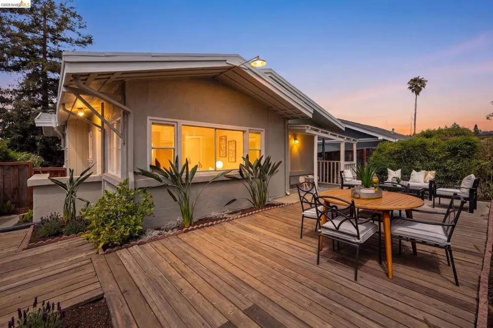 4010 Elston Ave Oakland, CA 94602