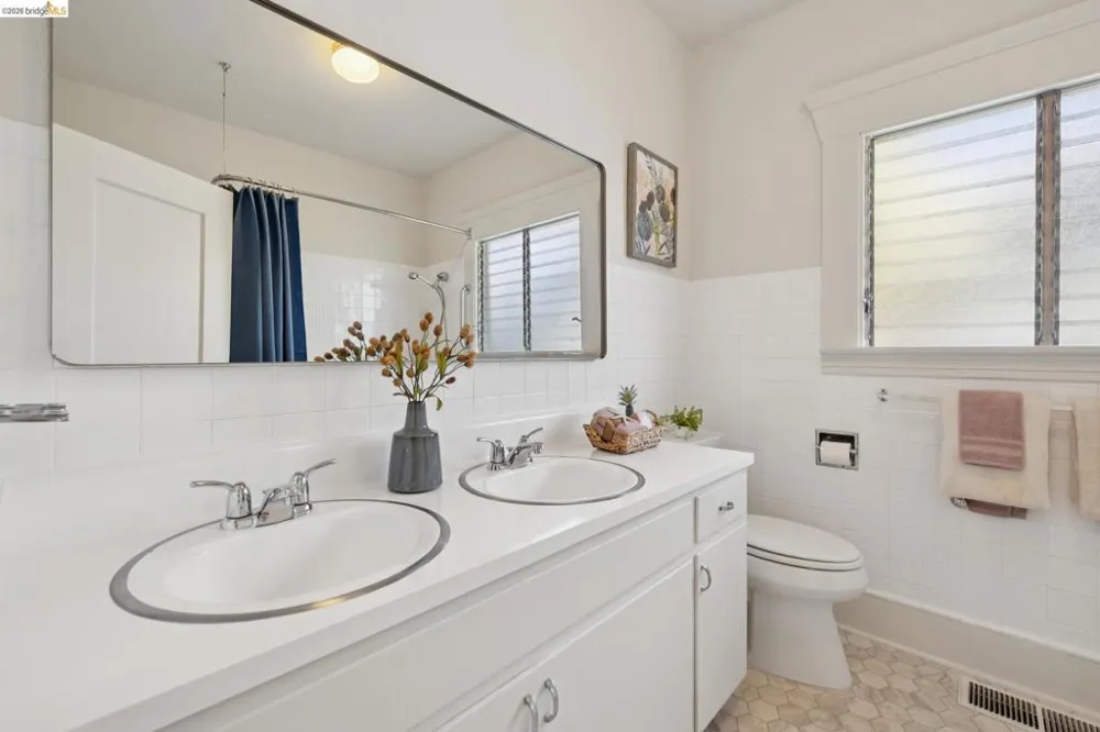 4010 Elston Ave Oakland, CA 94602