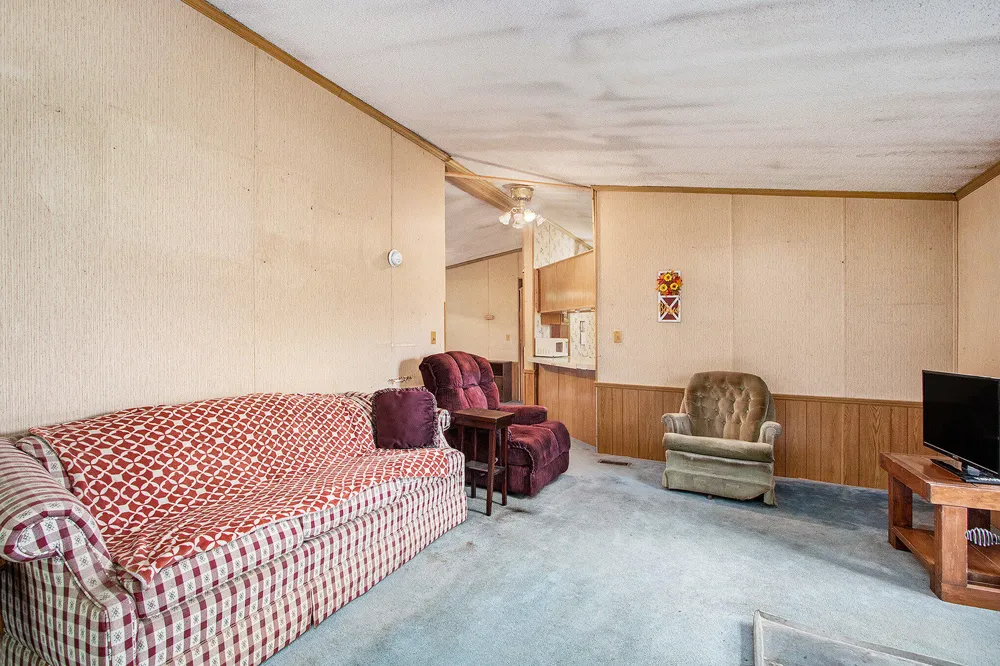 6727 Youngren Road Three Oaks, MI 49128