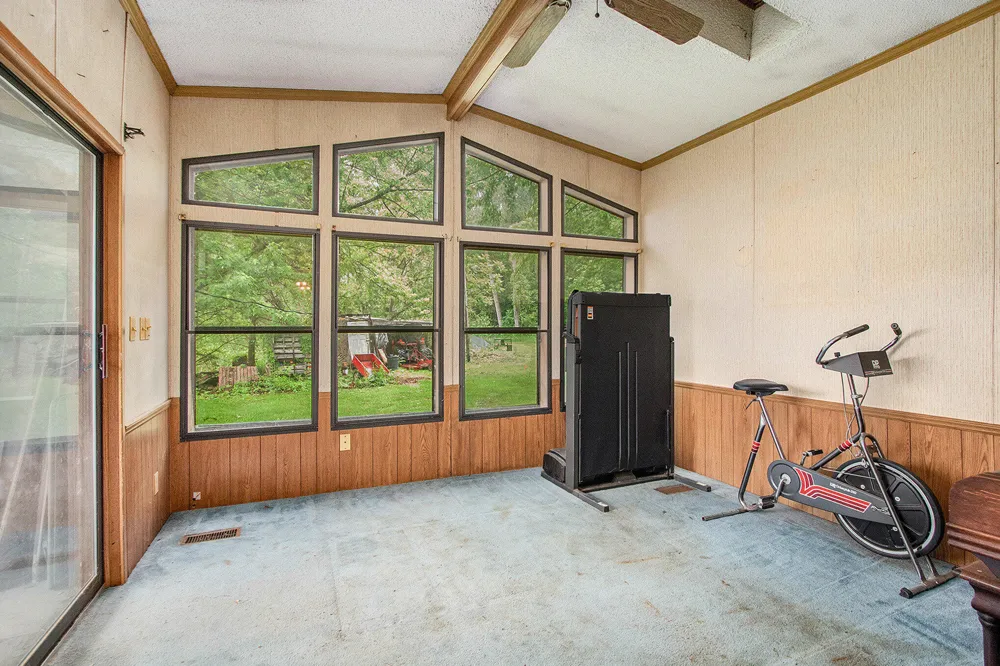 6727 Youngren Road Three Oaks, MI 49128
