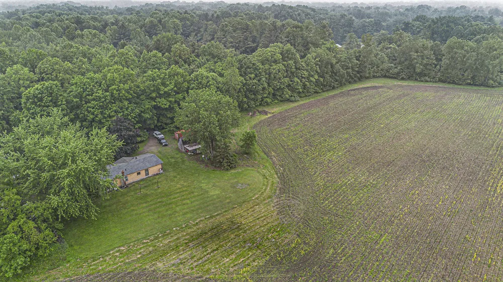 6727 Youngren Road Three Oaks, MI 49128
