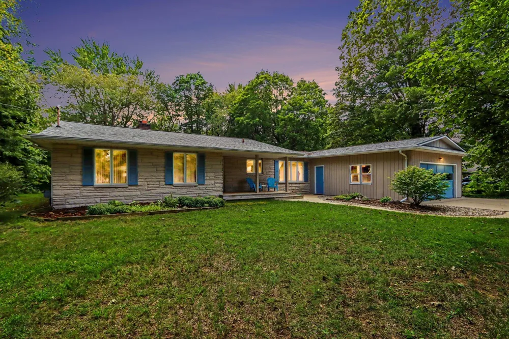 3034 Springbrook Drive Kalamazoo, MI 49004