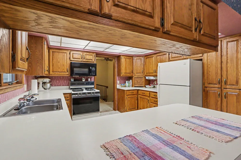 3034 Springbrook Drive Kalamazoo, MI 49004