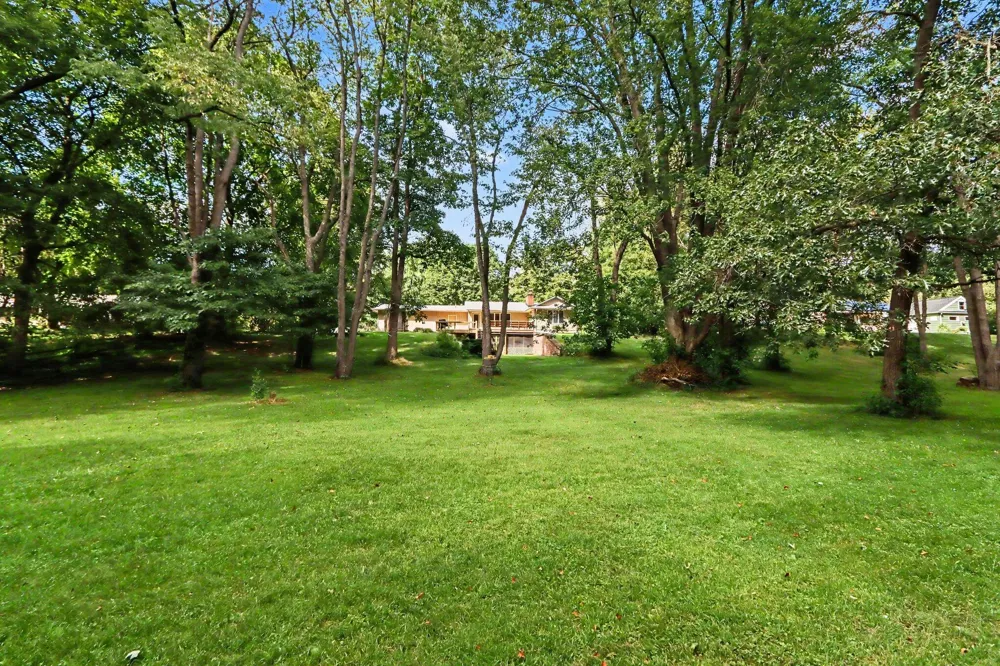 3034 Springbrook Drive Kalamazoo, MI 49004