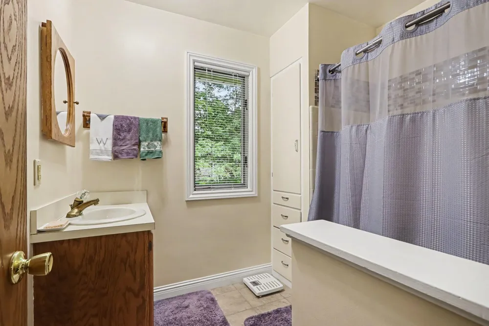 3034 Springbrook Drive Kalamazoo, MI 49004