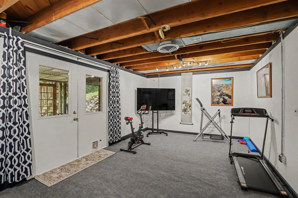 3034 Springbrook Drive Kalamazoo, MI 49004